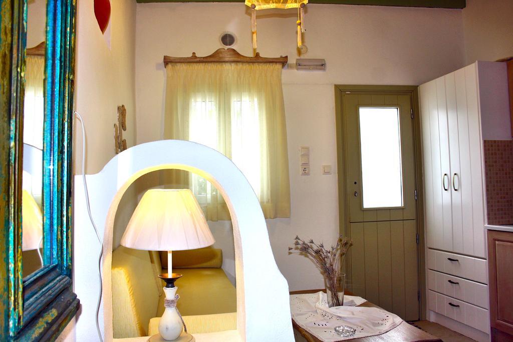 Mariakis Luxury Studios Astypálaia 外观 照片